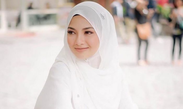 Neelofa Rancang Tunaikan Haji Tahun Ini